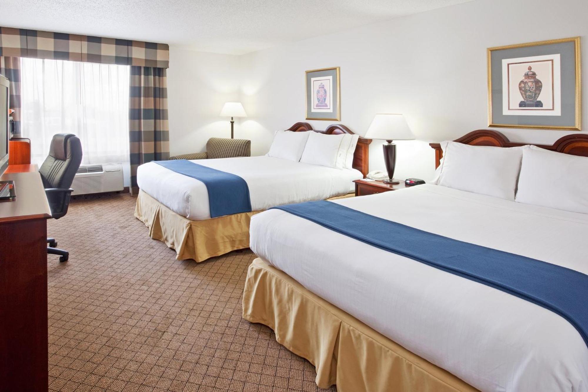 Holiday Inn Express hotel y Suites Alliance Exterior foto